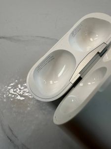 Б/в Навушники Apple airpods pro 2nd generation with magsafe charging case usb-c 01-200893140