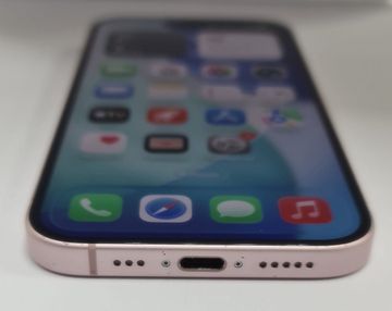 Б/в Мобільний телефон Apple iphone 15 128gb 01-200899279