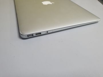 Б/у Ноутбук Apple macbook air a1369 13,3" core i7 1,7ghz/ram4gb/ssd256gb/intel hd graphics 3000 01-200914417