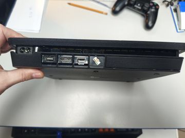 Б/у Игровая приставка Sony playstation 4 slim 500gb 01-200916007