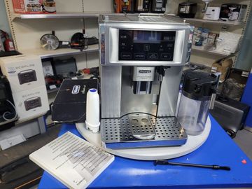 Б/в Кавоварка Delonghi esam 6700 01-200901156