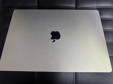 Б/у Ноутбук Apple macbook pro 16 late 2024 / apple m4 max/ ram 36gb / ssd 1tb / m4 max 40 core gpu 01-200919768