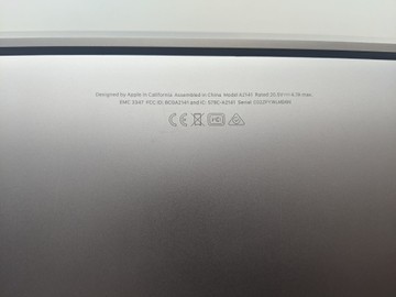 Б/в Ноутбук екран 16" Apple Macbook Pro core i9 2,3ghz a2141/retina/ram16gb/ssd1000gb/intel uhd graphics 630 01-200095695