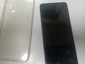 Б/в Мобільний телефон Motorola moto g06 4g 4/64gb 01-200950223