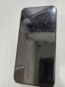Б/в Мобільний телефон Apple iphone x 64gb 01-200975064