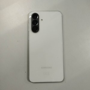 Б/в Мобільний телефон Samsung galaxy a56 5g 8/128gb 01-200989038