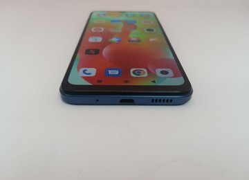 Б/в Мобільний телефон Xiaomi redmi 12c 3/32gb 01-201004583