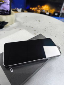 Б/в Мобільний телефон Samsung galaxy s25 12/256gb 01-200975790