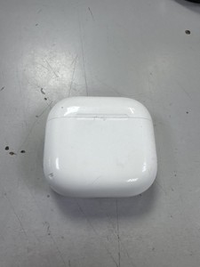 Б/в Навушники Apple airpods 4 with active noise cancellation 01-201042651