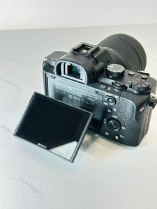 Б/в Фотоапарат Sony alpha a7 ii / sel2870 28-70mm f/3,5-5,6 oss 01-201067765