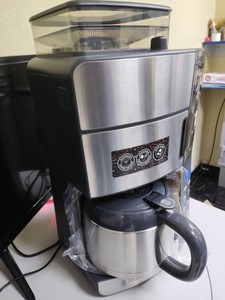 Б/у Капельная кофеварка Russell Hobbs 25620-56 01-201075145