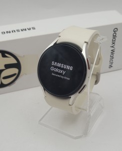 Б/в Смарт-годинник Samsung galaxy watch6 40mm 01-201102107