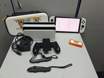 Б/в Ігрова приставка Nintendo switch oled 01-201123366