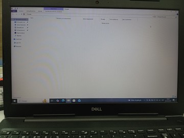 Б/в Ноутбук Dell 15/core i5 8265u ddr4/8gb ddr4/ssd 250 gb/*інтегрована 01-201127802