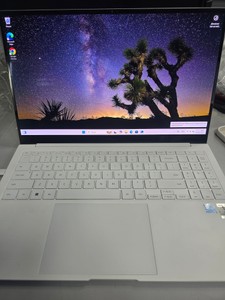 Samsung 15/core i7-1260p ddr5/16gb ddr5/hdd *відсутній/ssd 500 gb/*інтегрована