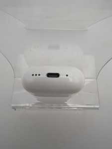 Б/в Навушники Apple airpods 4 with active noise cancellation 01-201097343