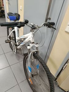 01-200567200: Giant rock