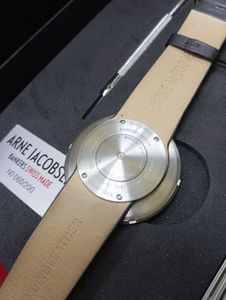 01-200577846: Arne Jacobsen 57102-0915