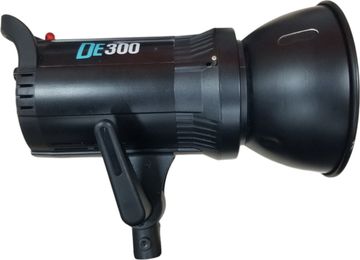 01-200738045: Godox de-300