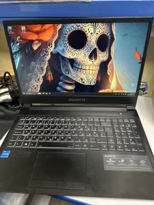 Gigabyte 15/core i5-11400h ddr4/16gb ddr4/hdd *відсутній/ssd 500 gb/geforce rtx3050 4gb