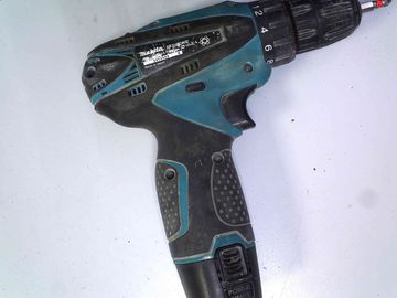 Б/в Шурупокрут Makita df330dwe 1акб зп 01-200803838