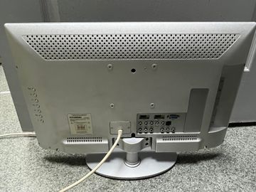 Б/у Телевизор Hyundai h-led24v11 01-200805663