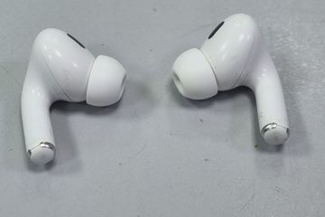 Б/в Навушники Apple airpods pro 2nd generation with magsafe charging case usb-c 01-200833142