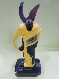 Б/в Секатор акумуляторний Karcher tlo 2-18 + 1акб 5ah + зп 01-200834723