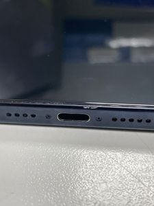 Б/в Мобільний телефон Apple iphone 15 pro max 256gb 01-200843430