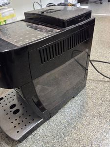 Б/у Кофеварка Delonghi magnifica s plus ecam 22.320.b 01-200744870