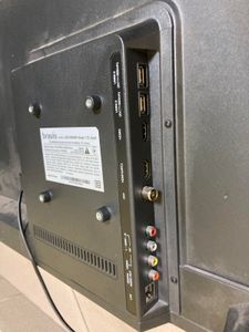 Б/в Телевізор Bravis led-32d5000 smart + t2 01-200854706