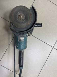 Б/в Кутова шліфмашина Makita ga9020 01-200855049