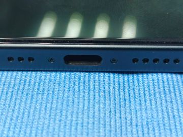 Б/в Мобільний телефон Apple iphone 16 256gb 01-200866559