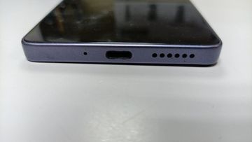 Б/в Мобільний телефон Xiaomi poco m6 pro 8/256gb 01-200870921
