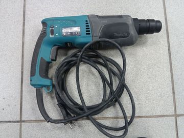 Б/у Перфоратор Makita hr2470 01-200877992