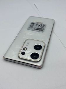 Б/в Мобільний телефон Infinix x6731b zero 30 4g 8/256gb 01-200835341