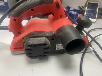 Б/у Электрорубанок Yato yt-82140 01-200882581