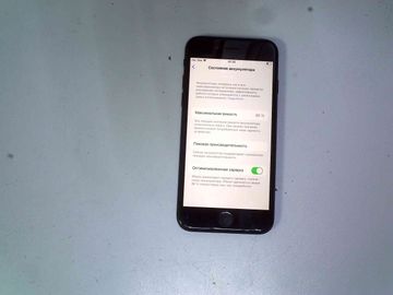 Б/в Мобільний телефон Apple iphone 7 32gb 01-200883631