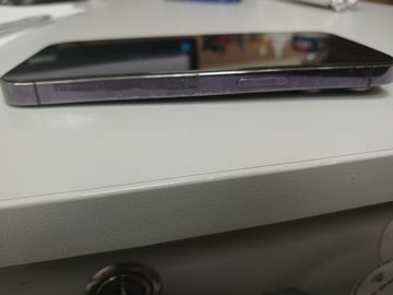 Б/у Мобільний телефон Apple iphone 14 pro 256gb 01-200804334