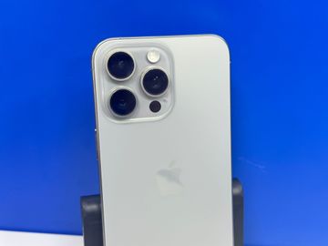 Б/в Мобільний телефон Apple iphone 15 pro max 256gb 01-200900728