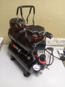 Б/в Компресор Uairbrush tc-90t 01-200908787