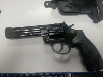 Б/в Пістолет пневматичний Ekol viper 4,5 01-200911538