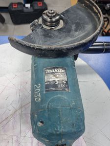 Б/в Кутова шліфмашина 2200Вт Makita ga9020s 01-200911404