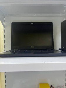 Dell 15/core i5 7440hq ddr3/4gb ddr3/hdd *відсутній/ssd 256 gb/*інтегрована