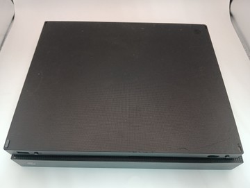Б/у Игровая приставка Microsoft xbox one x 1tb 01-200924394