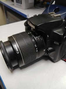 Б/в Фотоапарат Canon eos 1000d + ef-s 18-55mm f/3,5-5,6 is ii 01-200979854