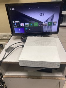 Б/в Ігрова приставка Microsoft xbox one s 1tb 01-201008736