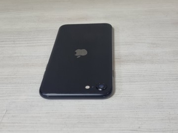 Б/в Мобільний телефон Apple iphone se 2020 64gb 01-201054840