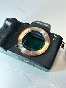 Б/в Фотоапарат Sony alpha a7 ii / sel2870 28-70mm f/3,5-5,6 oss 01-201067765