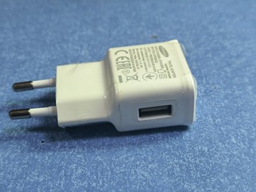 Б/у Сетевое зарядное устройство Samsung ep-ta12ewe 01-201102900